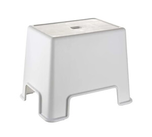 ÖZGEN BERKİN KAYMAZ BANYO TABURESİ