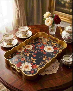 LEİLA HÜNKAR DESENLİ ALTIN TEPSİ 40x28cm