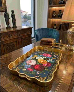 LEİLA LUNA ASALET DESENLİ ALTIN TEPSİ 40x28cm