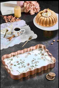 LEİLA LUNA BEYAZ ZEMİN ÇİÇEK DESENLİ ROSE GOLD TEPSİ 40x28cm
