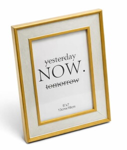 SHARI AHŞAP RESİM ÇERÇEVESİ 6x7cm